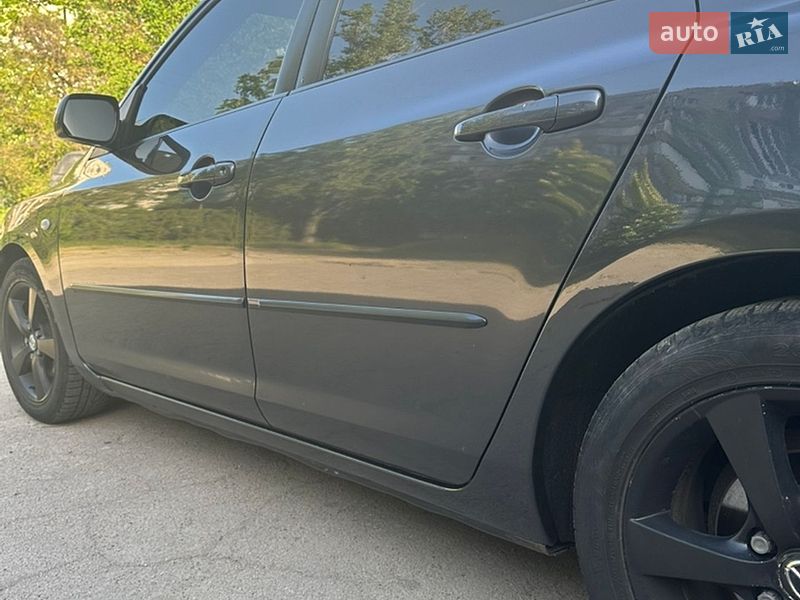 Хетчбек Mazda 3 2005 в Херсоні
