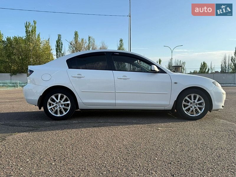 Седан Mazda 3 2008 в Николаеве