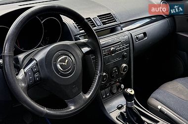 Хетчбек Mazda 3 2004 в Дніпрі