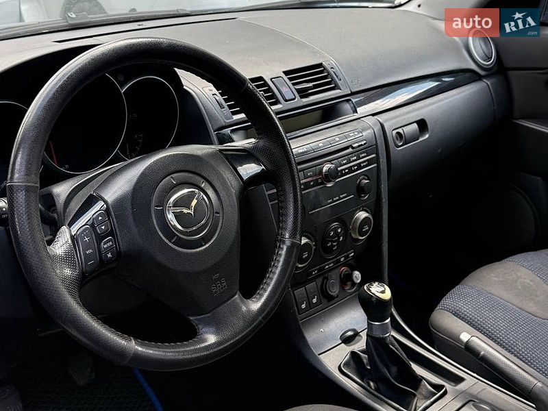 Хетчбек Mazda 3 2004 в Дніпрі