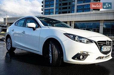 Седан Mazda 3 2014 в Дніпрі