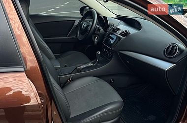 Хэтчбек Mazda 3 2012 в Чернигове