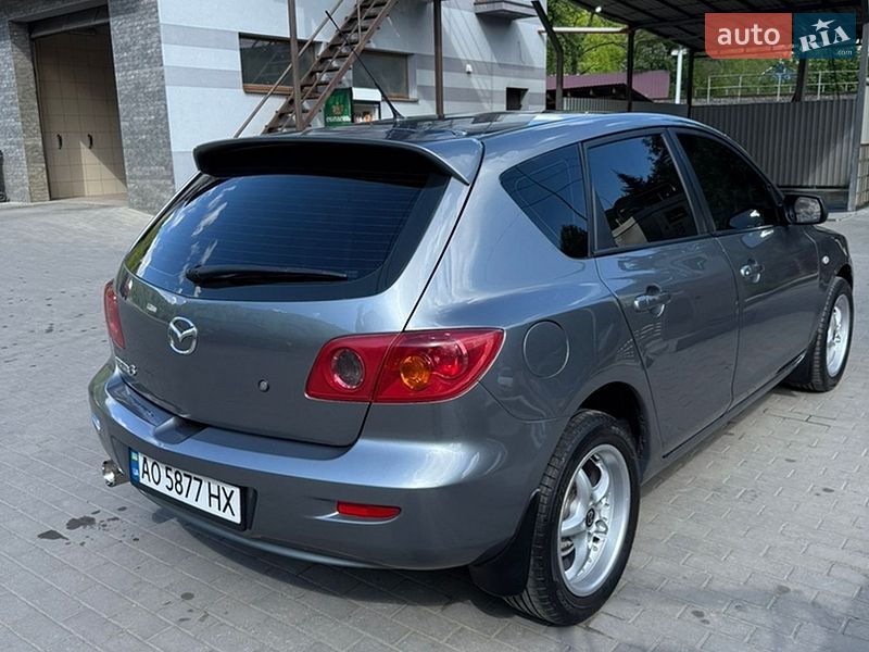 Хэтчбек Mazda 3 2003 в Рахове