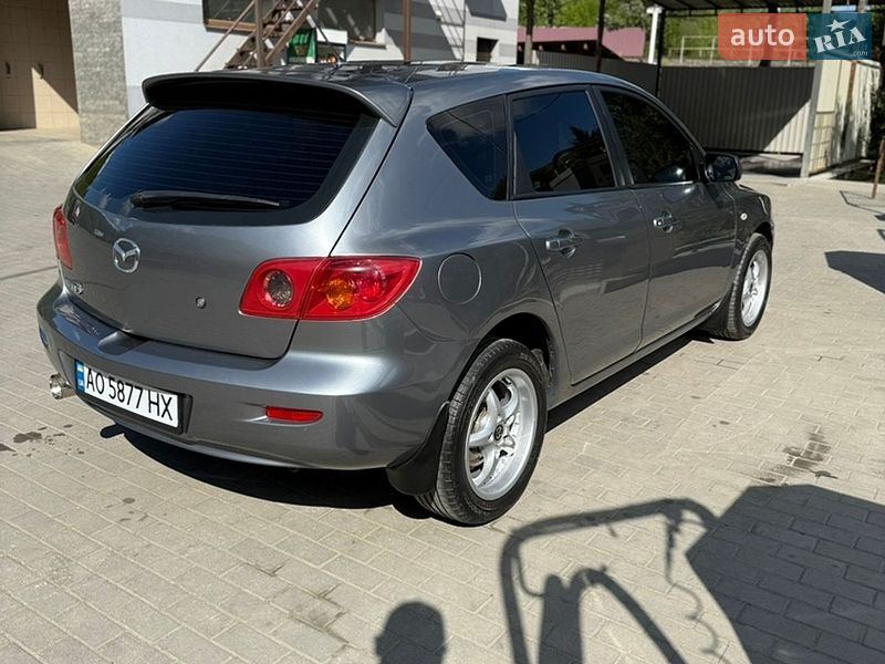 Хэтчбек Mazda 3 2003 в Рахове