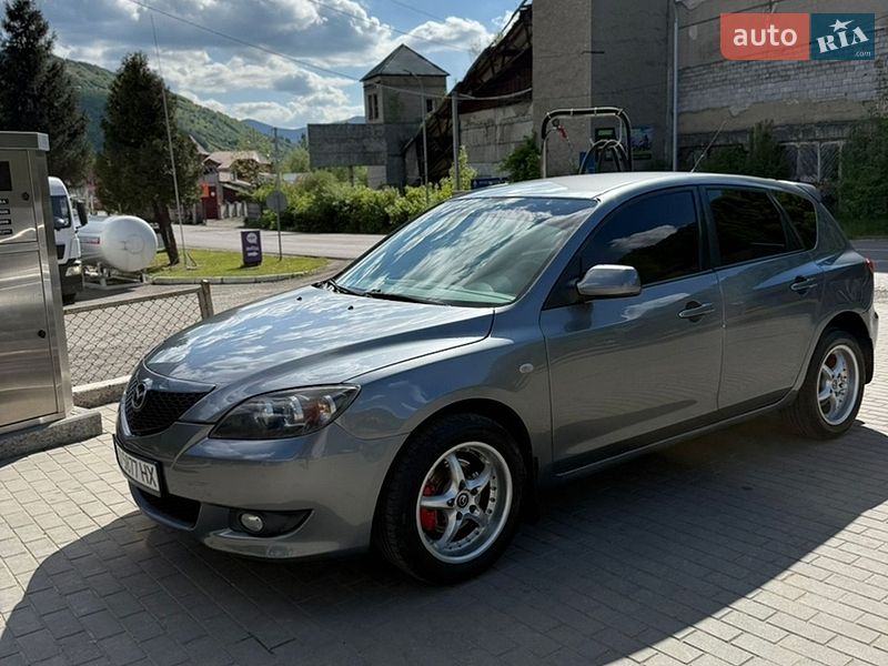 Хэтчбек Mazda 3 2003 в Рахове