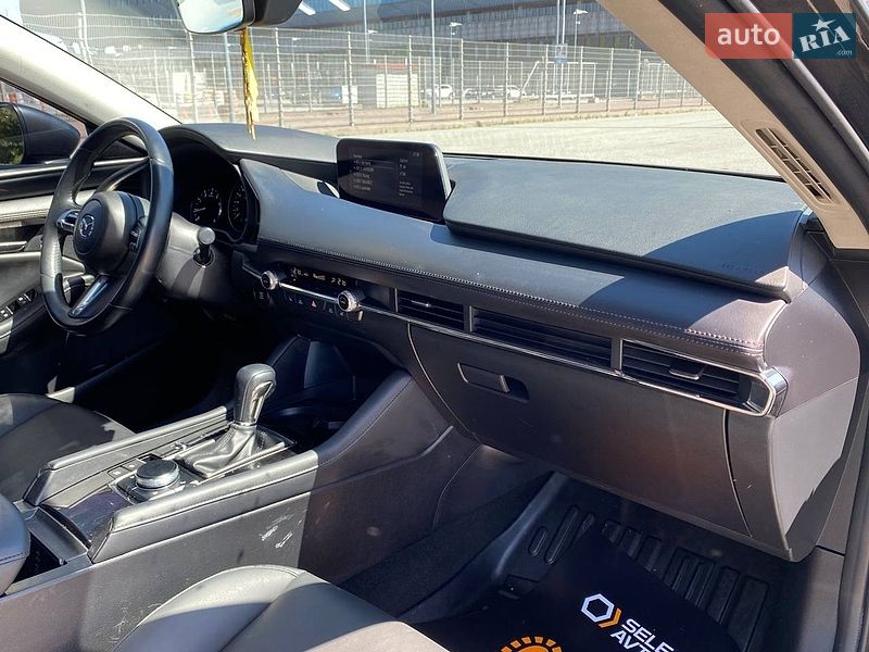 Седан Mazda 3 2022 в Львове