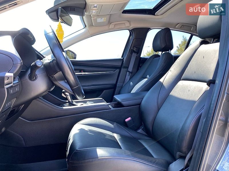 Седан Mazda 3 2022 в Львове