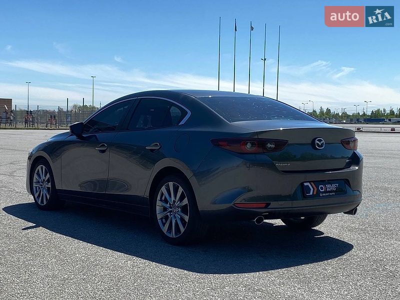 Седан Mazda 3 2022 в Львове
