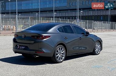 Седан Mazda 3 2022 в Львове