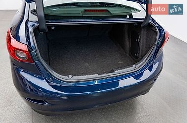 Седан Mazda 3 2018 в Києві