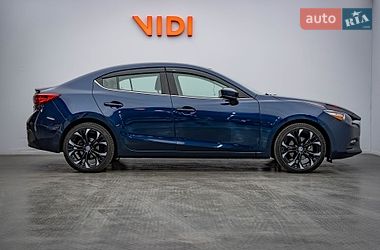 Седан Mazda 3 2018 в Києві