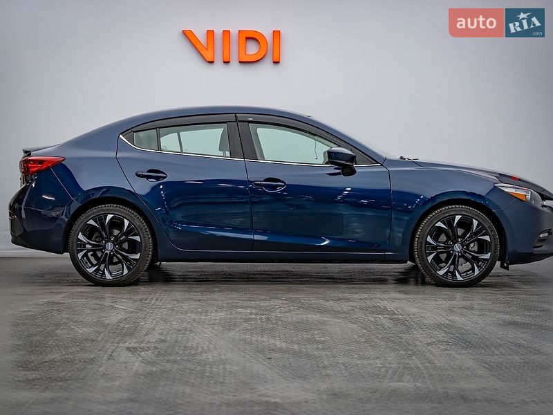 Седан Mazda 3 2018 в Києві