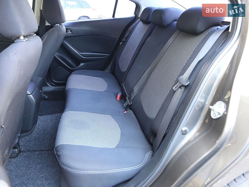 Седан Mazda 3 2014 в Києві
