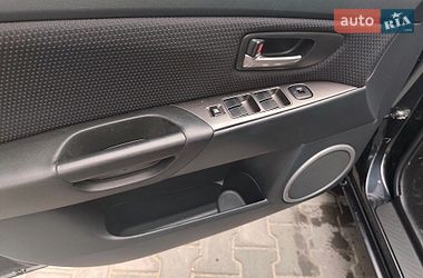 Хэтчбек Mazda 3 2007 в Львове