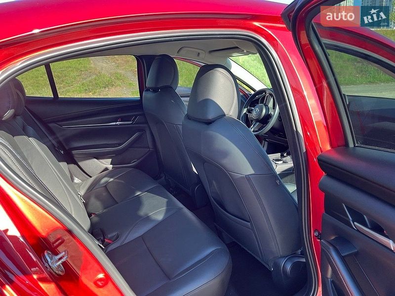 Седан Mazda 3 2021 в Киеве