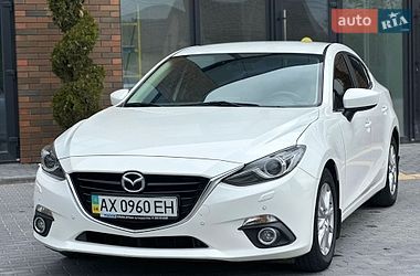 Седан Mazda 3 2015 в Вінниці