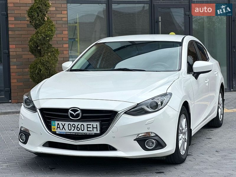 Седан Mazda 3 2015 в Вінниці