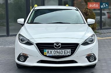 Седан Mazda 3 2015 в Вінниці