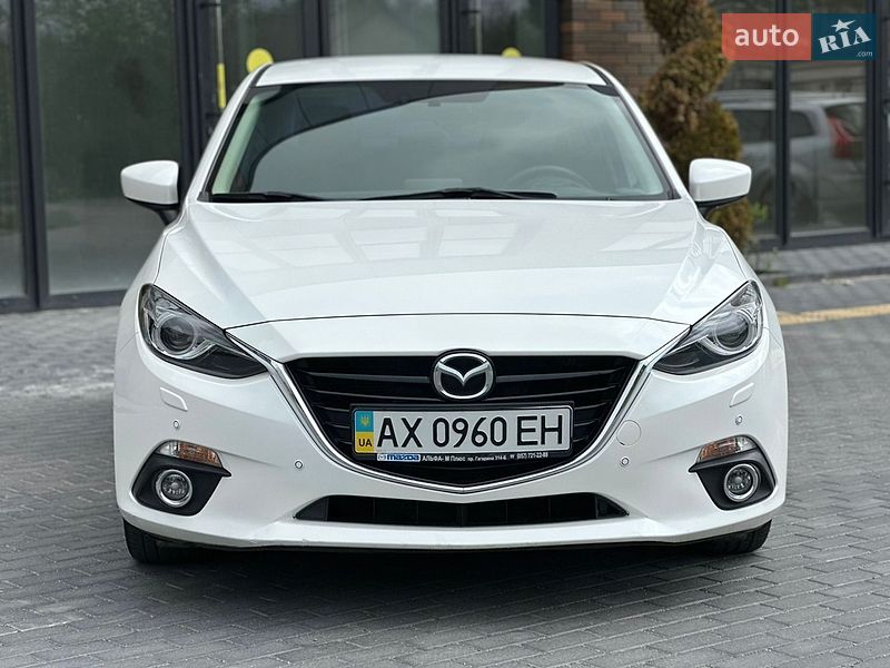 Седан Mazda 3 2015 в Вінниці