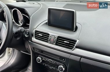 Седан Mazda 3 2015 в Вінниці