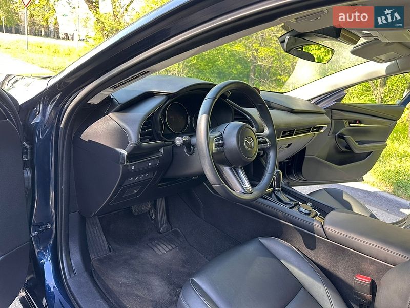 Седан Mazda 3 2021 в Дніпрі