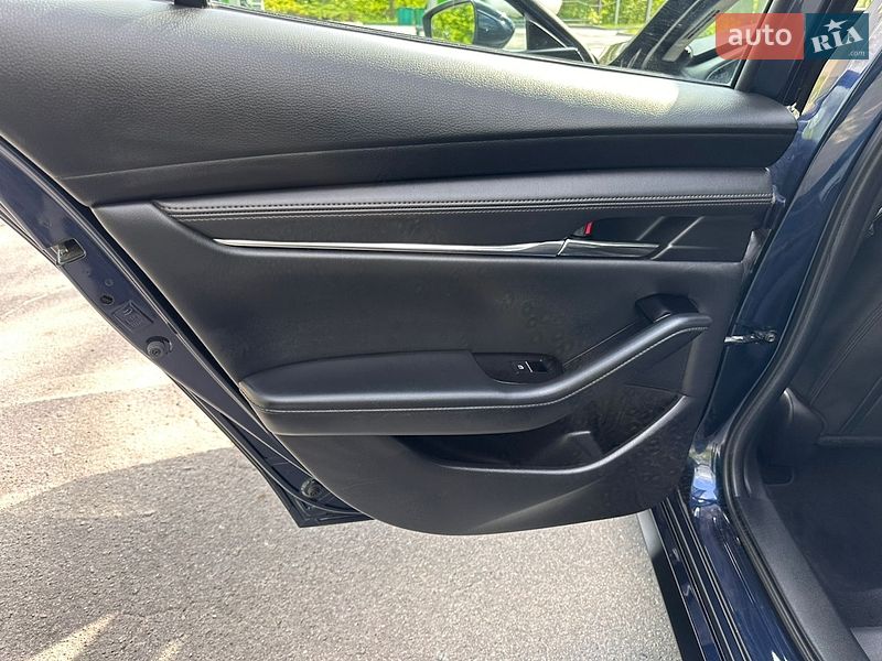 Седан Mazda 3 2021 в Дніпрі