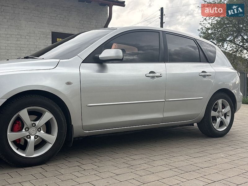 Хэтчбек Mazda 3 2004 в Красилове