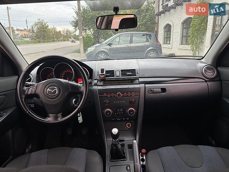 Хэтчбек Mazda 3 2004 в Красилове