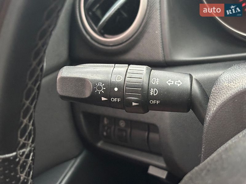 Хэтчбек Mazda 3 2004 в Красилове