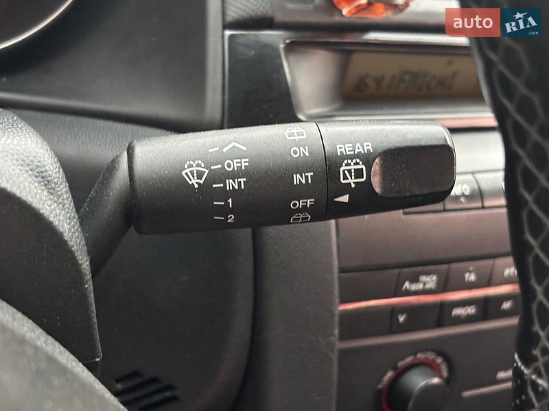 Хэтчбек Mazda 3 2004 в Красилове
