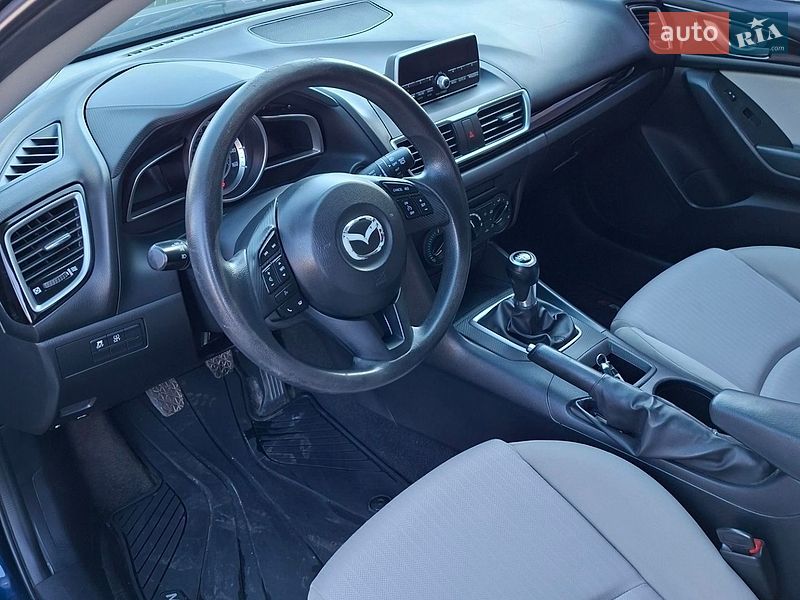 Хетчбек Mazda 3 2014 в Шостці