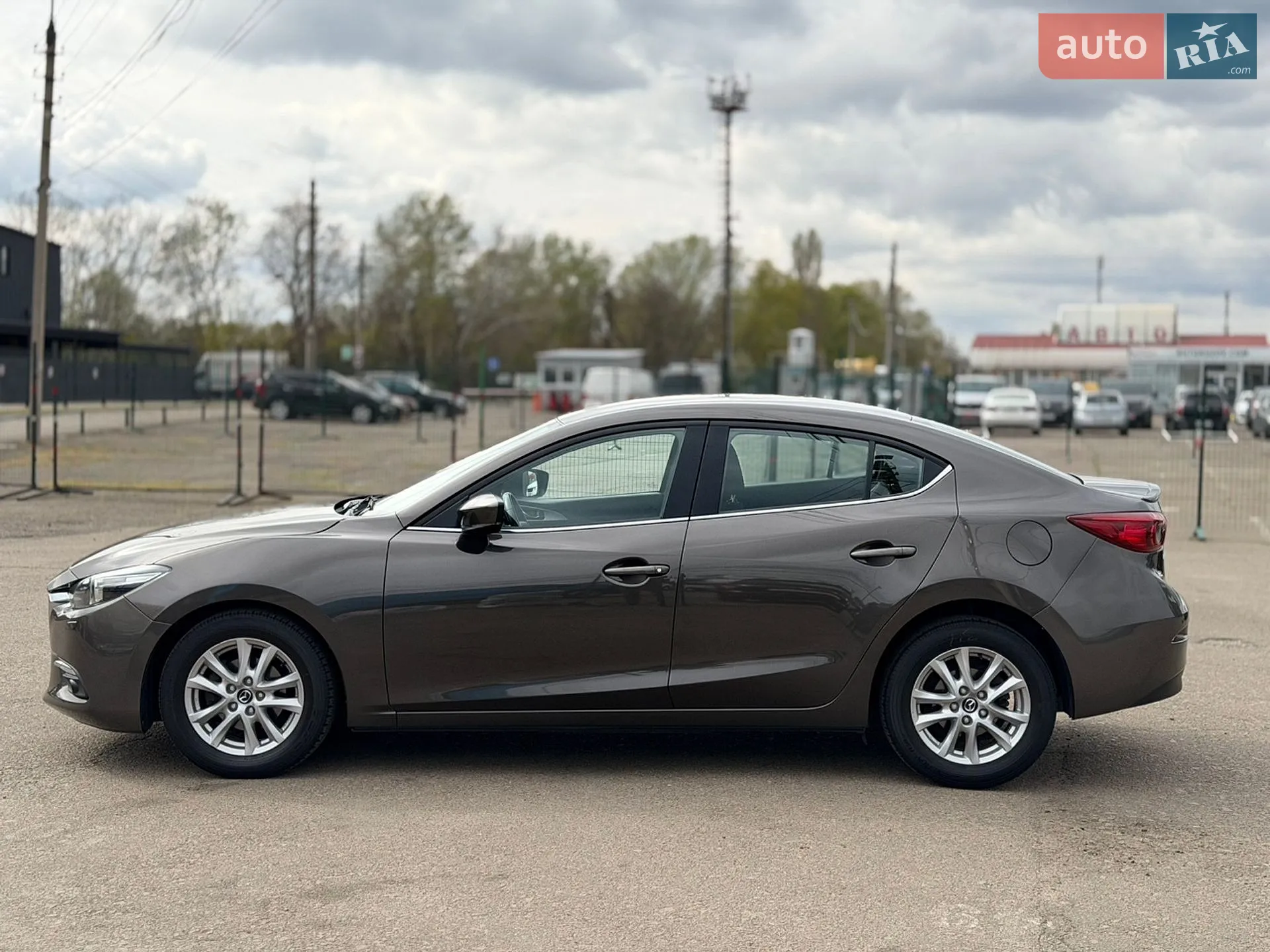 2017 Mazda 3 - мініатюра 8