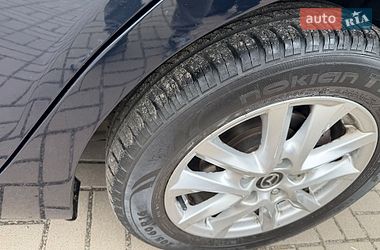 Седан Mazda 3 2016 в Киеве