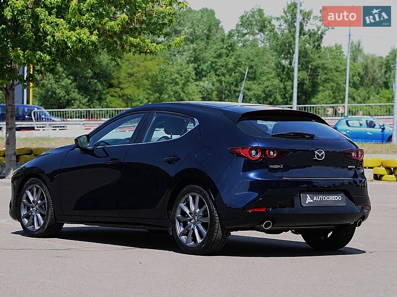 Хэтчбек Mazda 3 2022 в Киеве