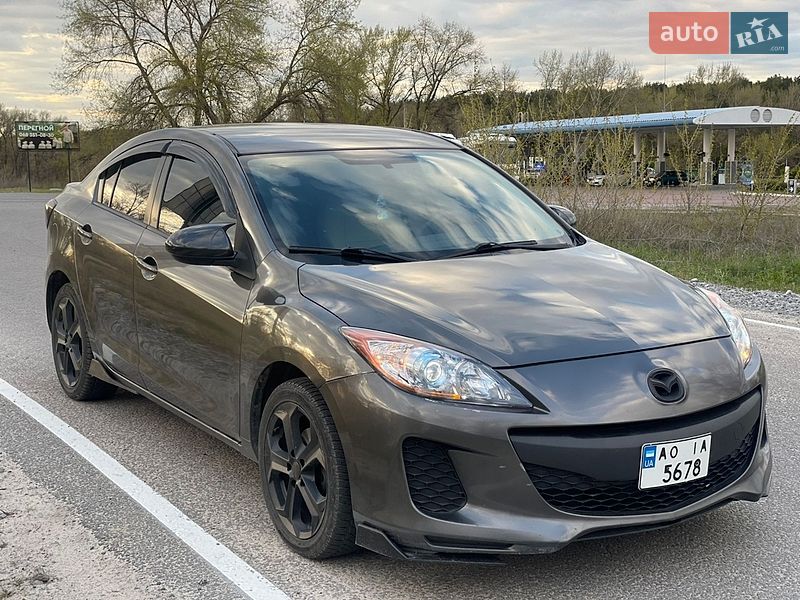 Седан Mazda 3 2012 в Дніпрі