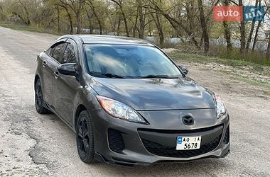Седан Mazda 3 2012 в Дніпрі