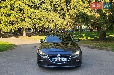 Седан Mazda 3 2016 в Рівному