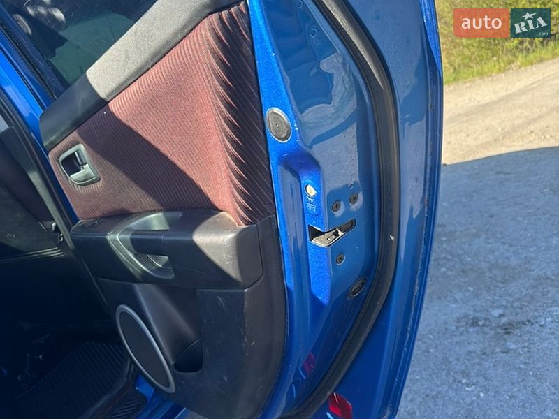 Седан Mazda 3 2005 в Тернополе