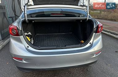 Седан Mazda 3 2013 в Чернигове