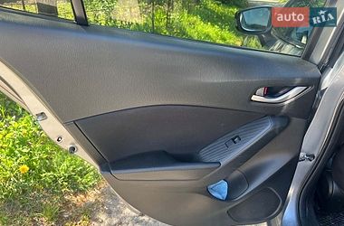 Седан Mazda 3 2016 в Києві