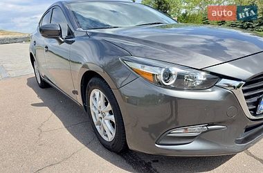 Седан Mazda 3 2017 в Черкассах