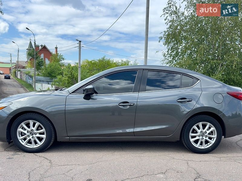 Седан Mazda 3 2017 в Черкассах