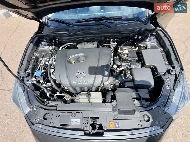 Седан Mazda 3 2017 в Черкассах