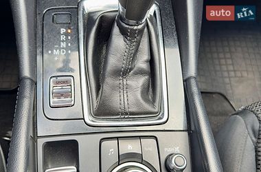 Седан Mazda 3 2017 в Черкассах