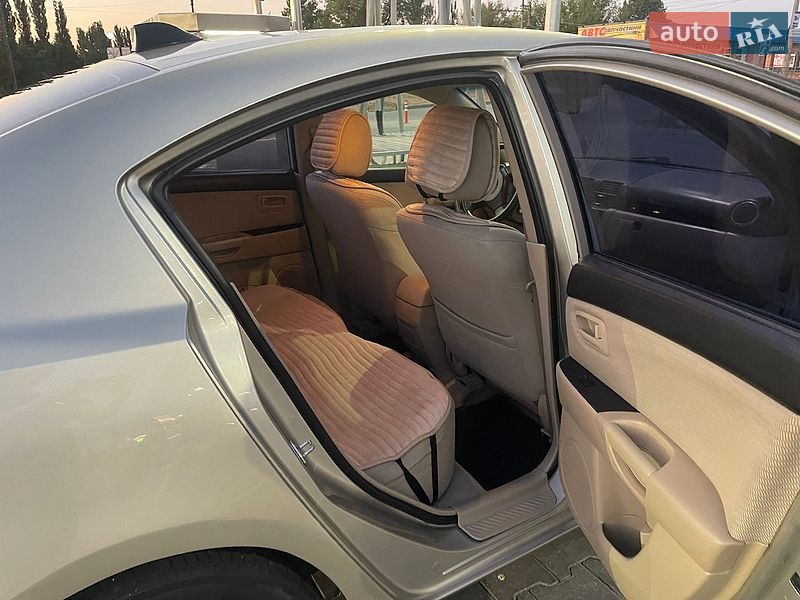 Седан Mazda 3 2007 в Николаеве