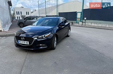 Седан Mazda 3 2017 в Дніпрі