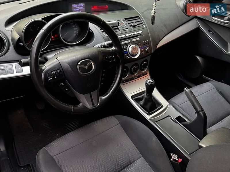 Хетчбек Mazda 3 2009 в Кривому Розі