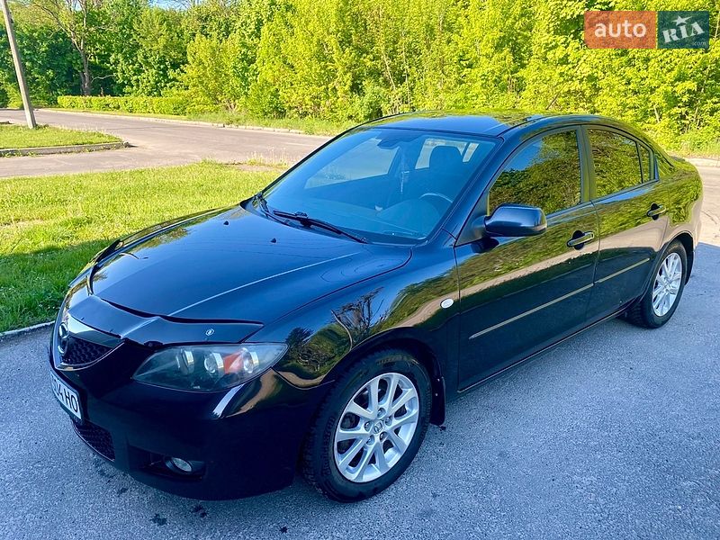 Седан Mazda 3 2008 в Хмільнику