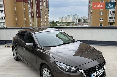 Хэтчбек Mazda 3 2018 в Киеве