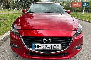 Седан Mazda 3 2017 в Николаеве